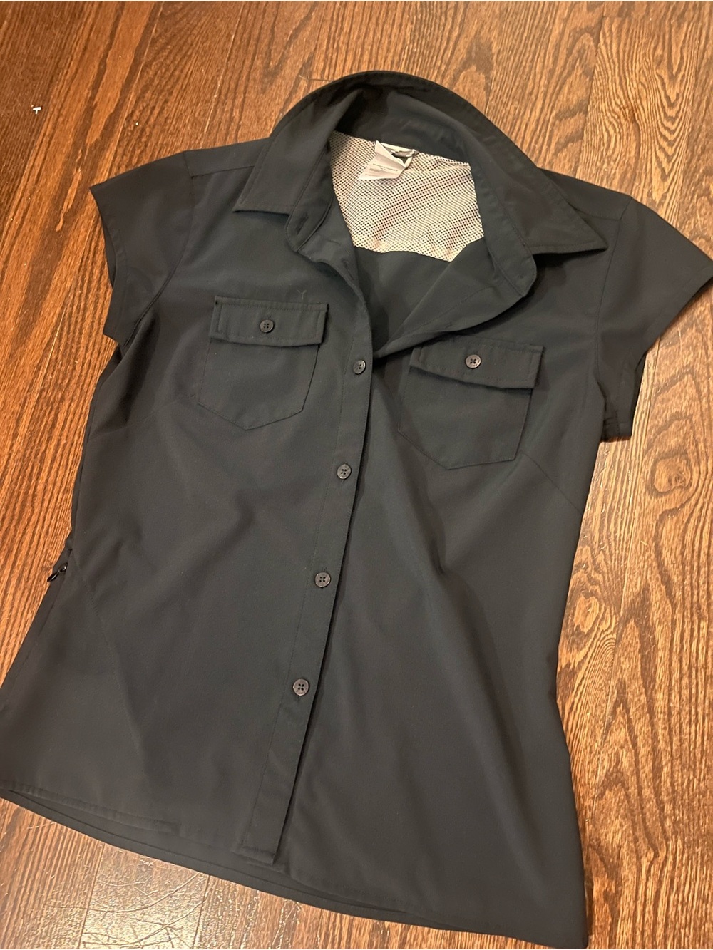 The North Face Black Short Sleeve Button-Down Shirt Size Small